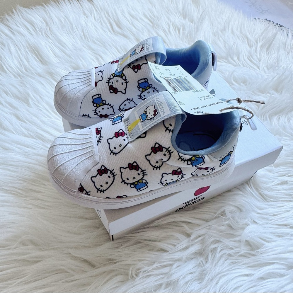 NEW Adidas X Hello Kitty Superstar 360 Shoes Kids